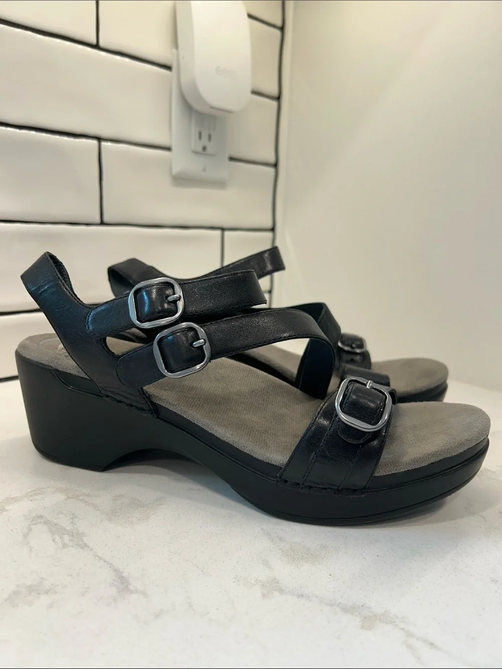 Dansko Sacha Black Comfort Sandal Women's 11.5/42 Euro Wedge Summer